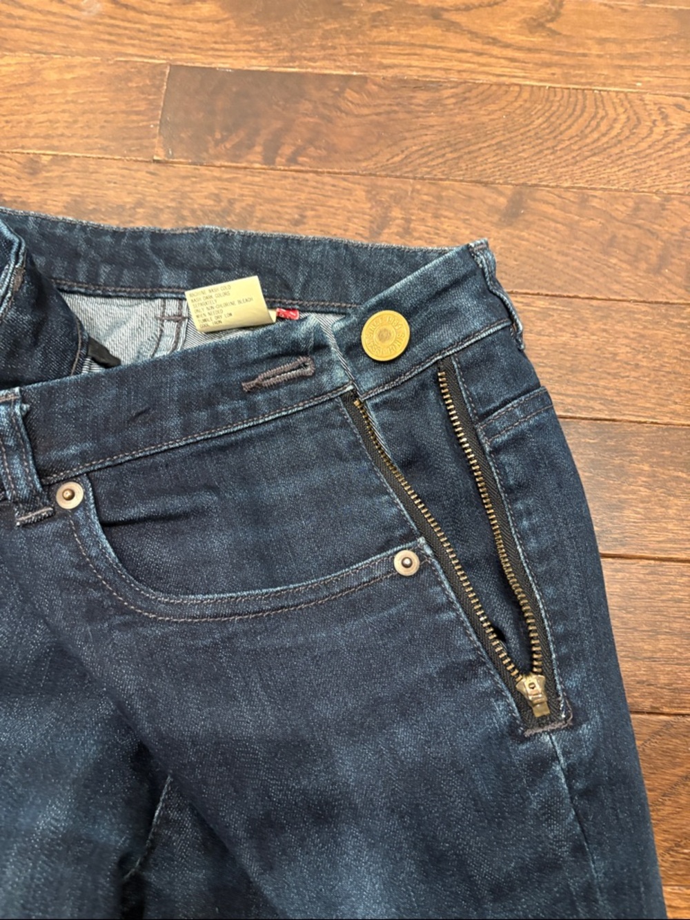 Uniqlo High Rise Skinny Side Hip Zipper and Ankle Zip Jeans Dark Wash Size 26 - Picture 5 of 14